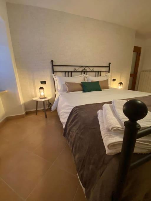 פוליניו Casa Vacanze Fonte Del Menotre מראה חיצוני תמונה