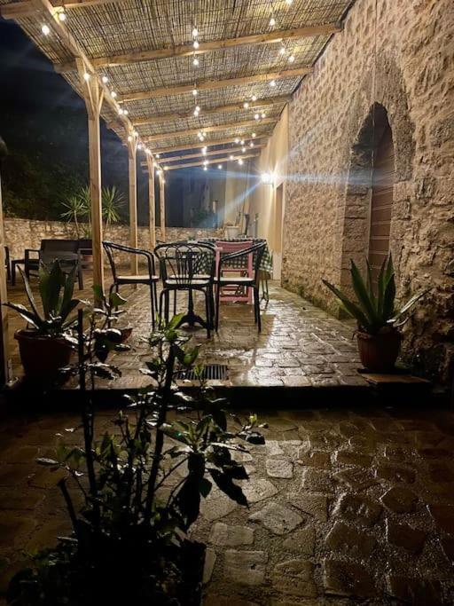 פוליניו Casa Vacanze Fonte Del Menotre מראה חיצוני תמונה