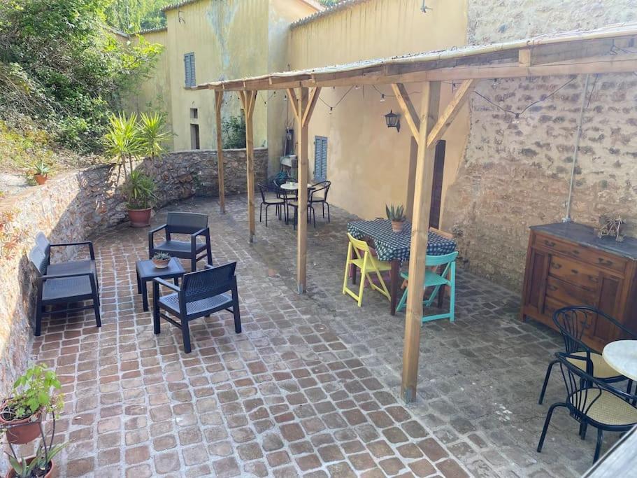 פוליניו Casa Vacanze Fonte Del Menotre מראה חיצוני תמונה